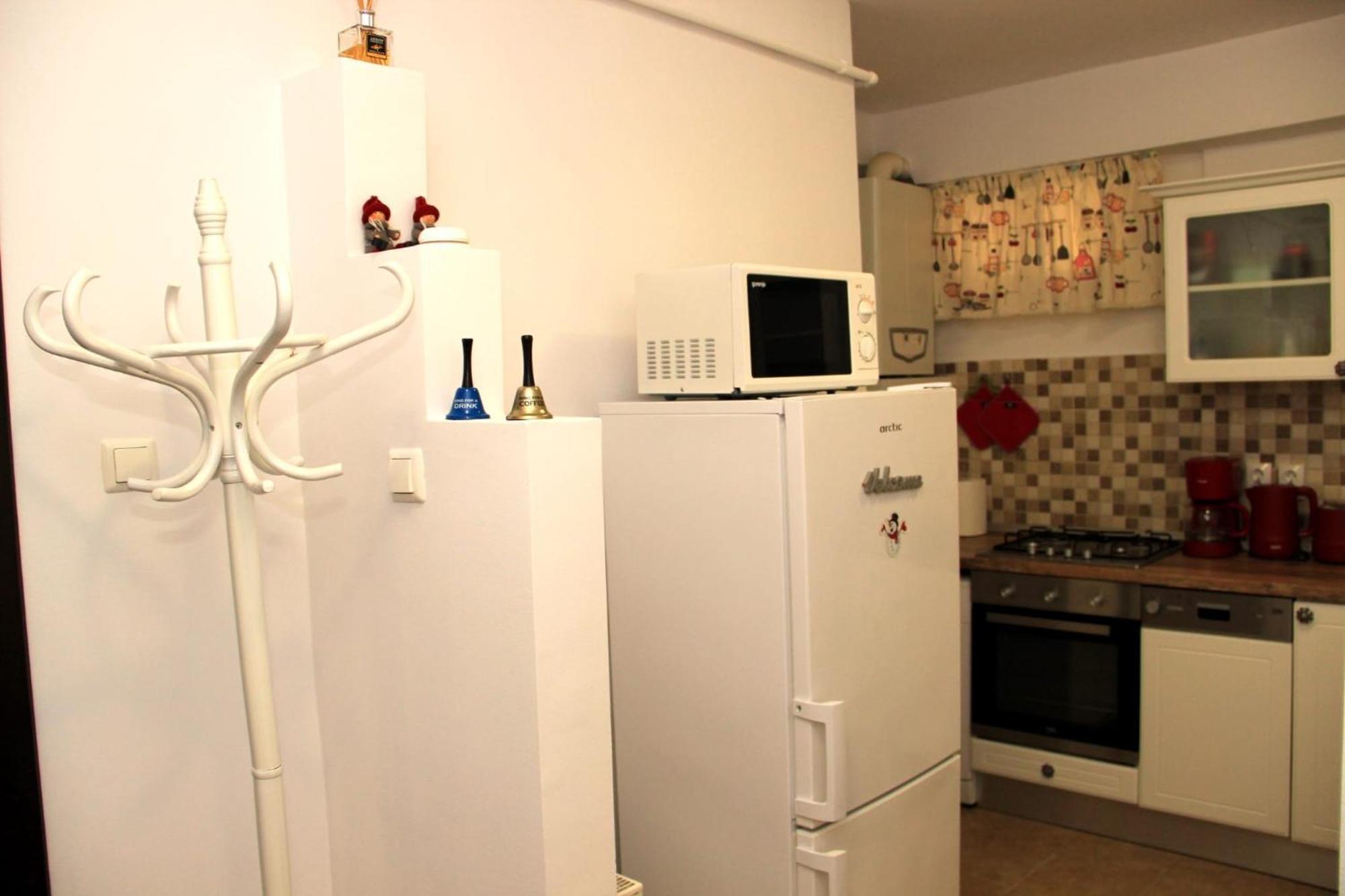 John Residence Apartment Brasov With Parking Option Exterior photo