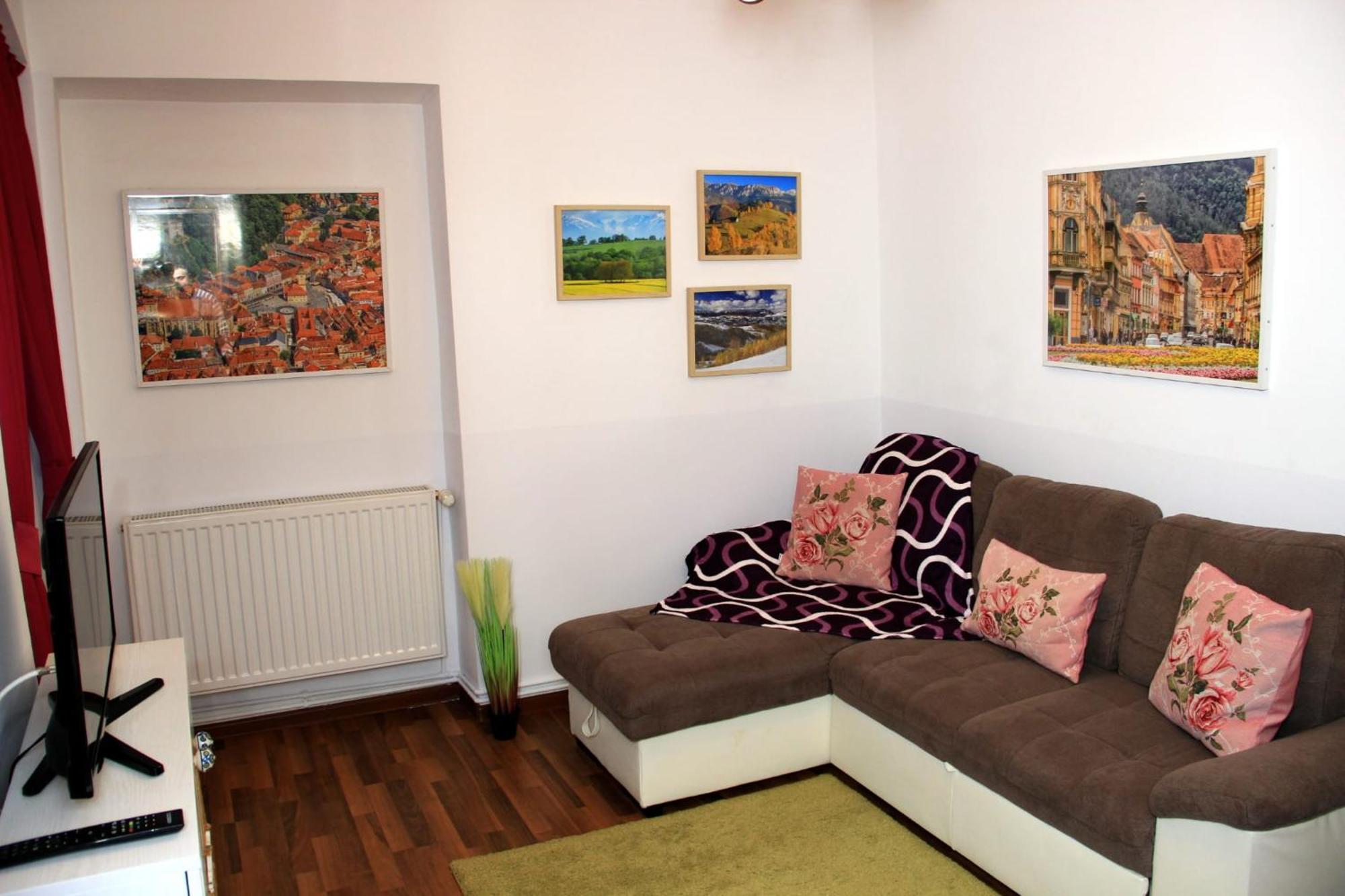 John Residence Apartment Brasov With Parking Option Exterior photo