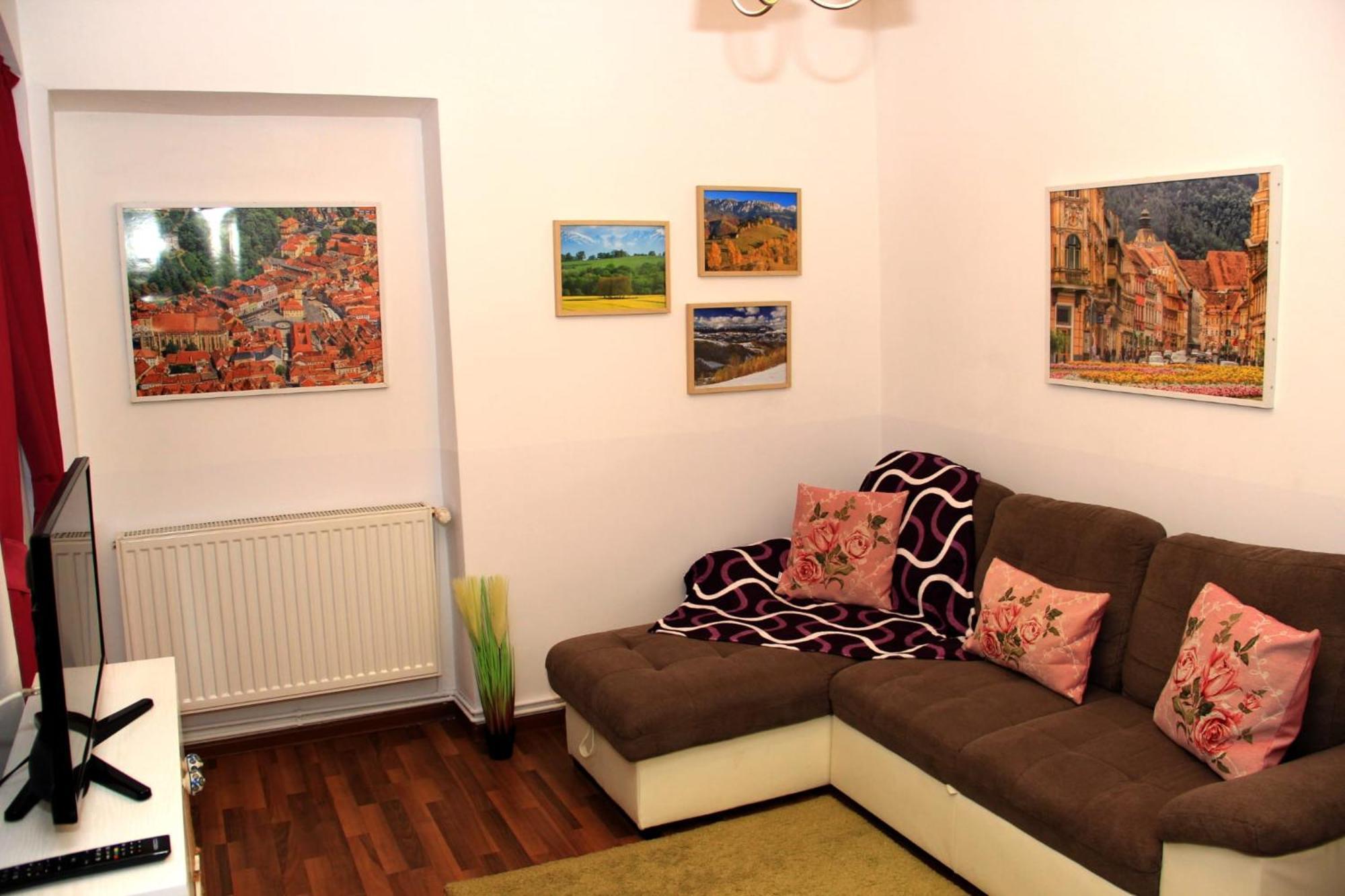 John Residence Apartment Brasov With Parking Option Exterior photo