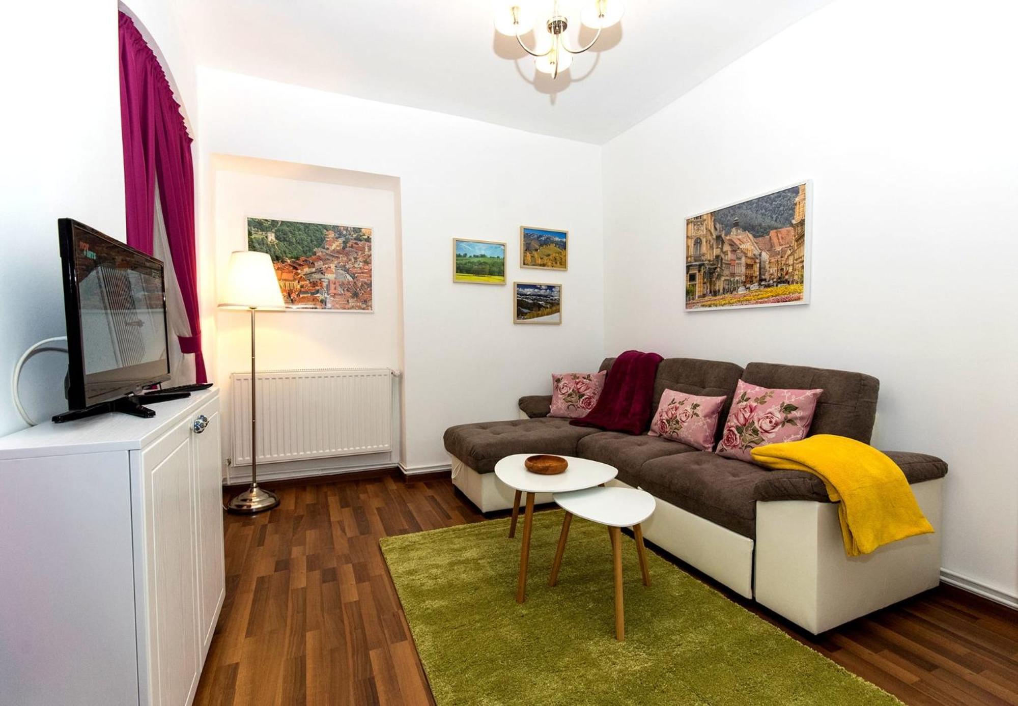 John Residence Apartment Brasov With Parking Option Exterior photo