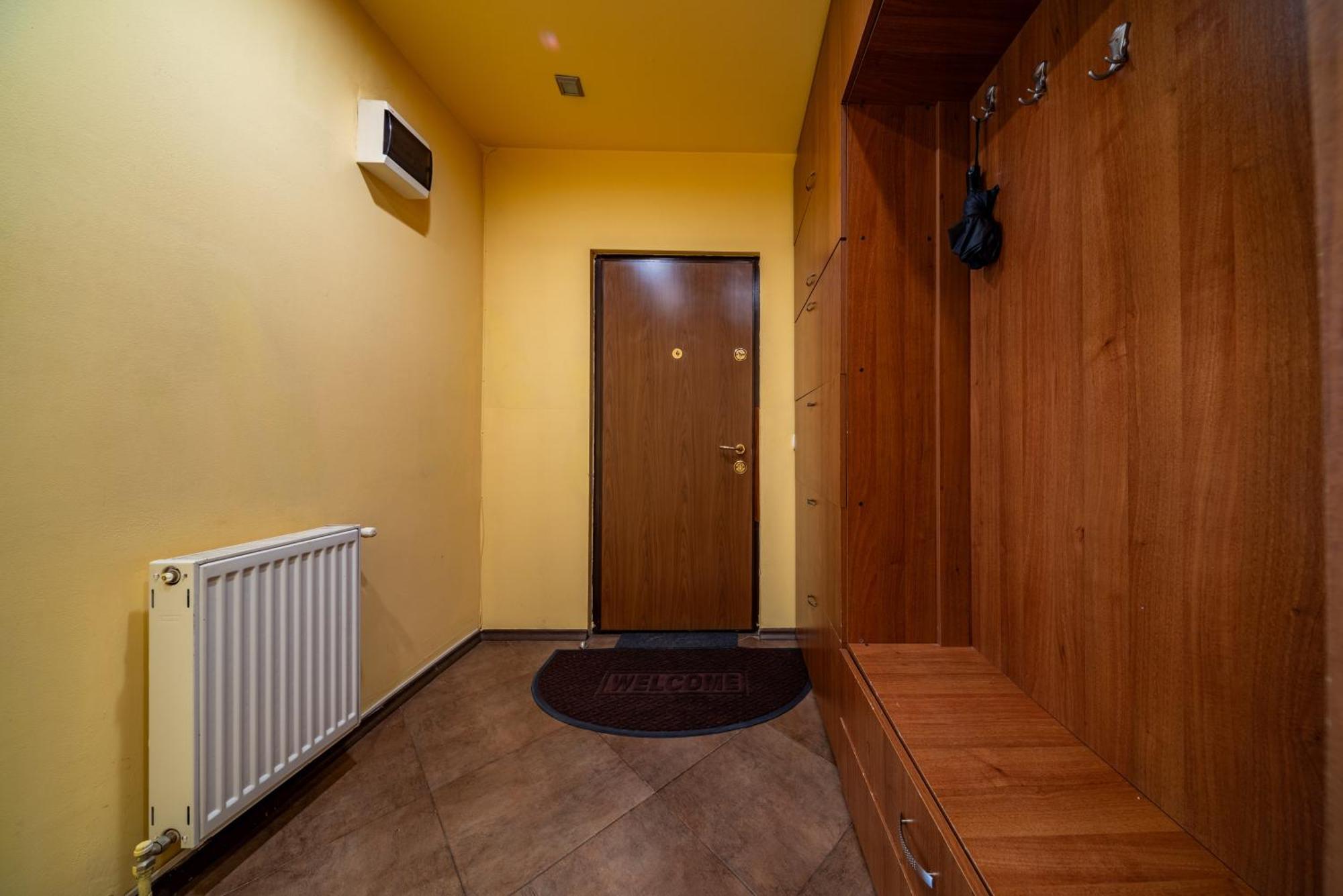 John Residence Apartment Brasov With Parking Option Exterior photo